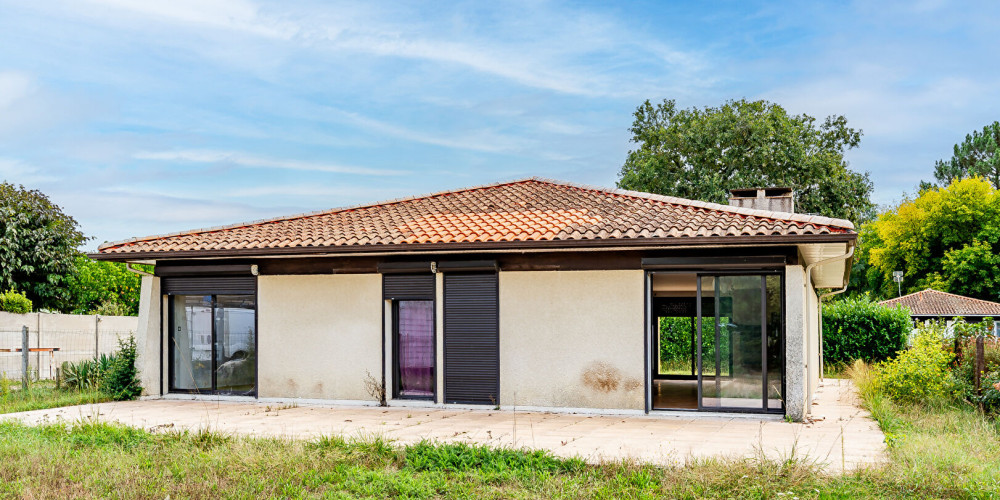 maison à ST LAURENT MEDOC (33112)