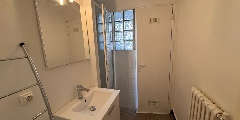 appartement à BORDEAUX (33000)