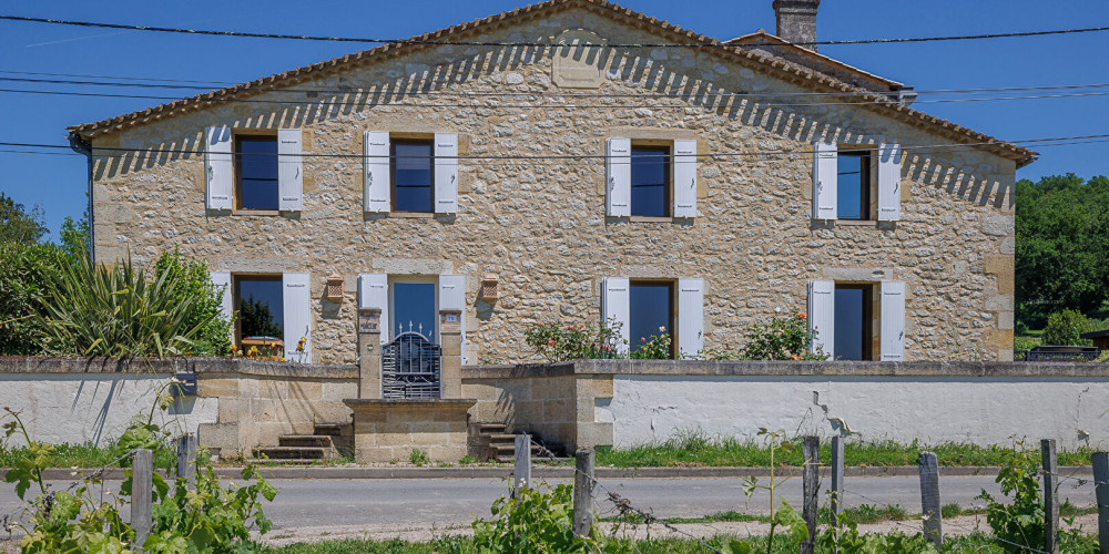 maison à FRONSAC (33126)