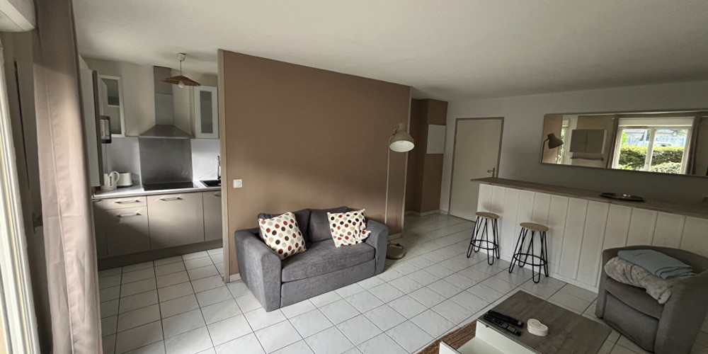 appartement à BORDEAUX (33300)