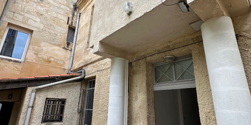 appartement à BORDEAUX (33300)