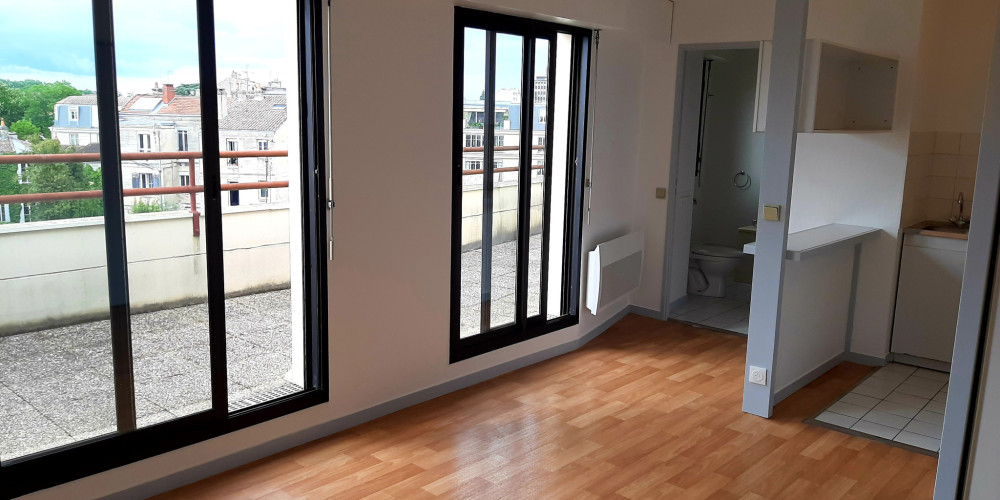 appartement à BORDEAUX (33000)