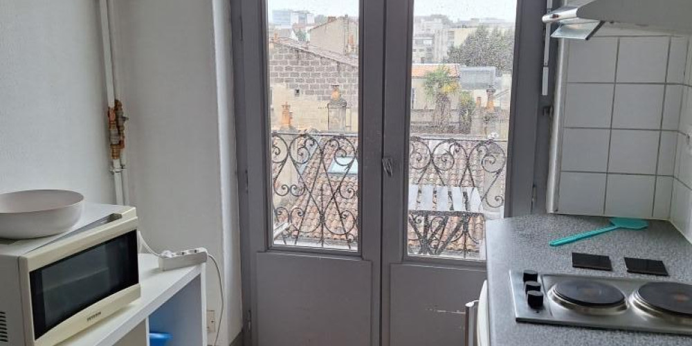 appartement à BORDEAUX (33800)