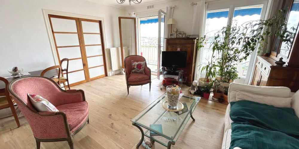 appartement à BORDEAUX (33300)