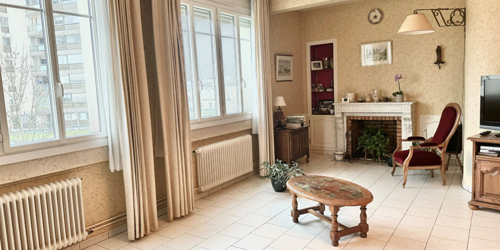 appartement à BORDEAUX (33000)