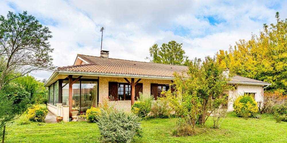 maison à RAUZAN (33420)