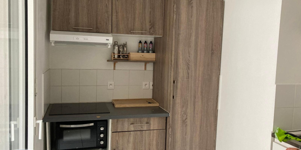 appartement à BORDEAUX (33300)