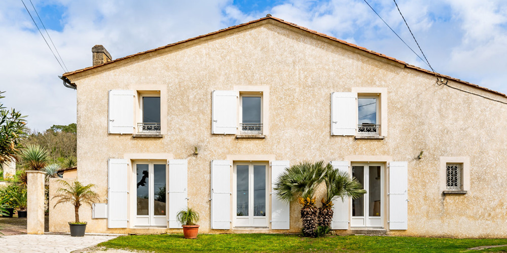 maison à ST MAGNE DE CASTILLON (33350)