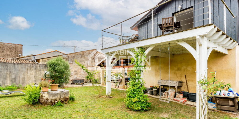 maison à VAYRES (33870)