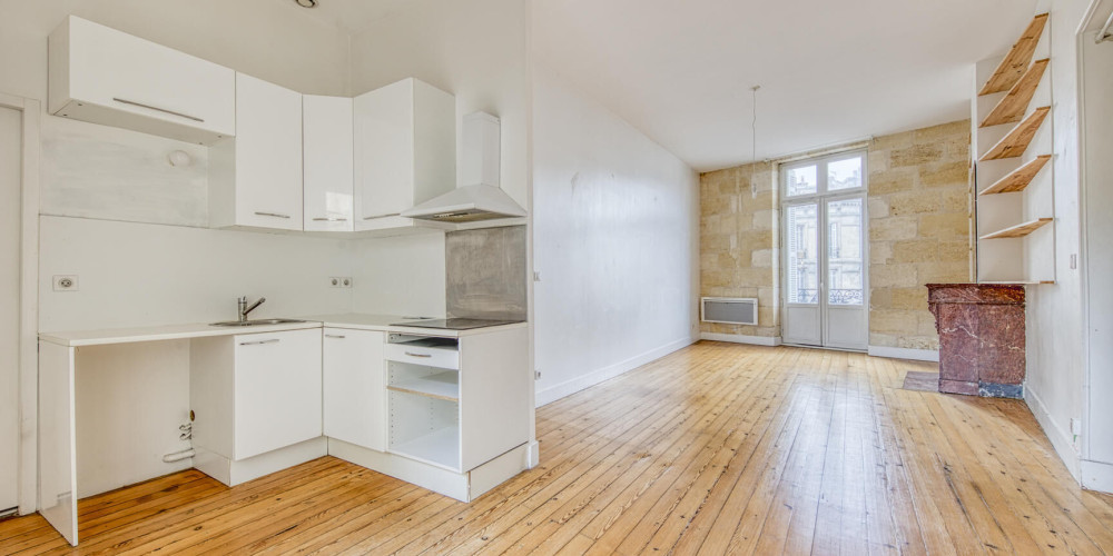 appartement à BORDEAUX (33800)