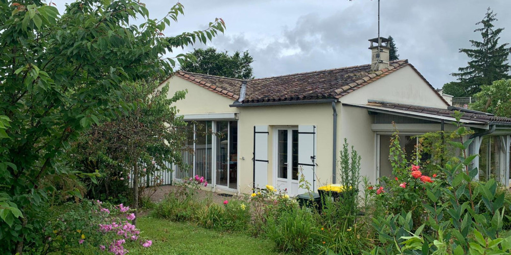 maison à SAUVETERRE DE GUYENNE (33540)