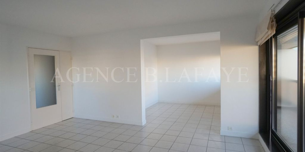 appartement à BORDEAUX (33000)