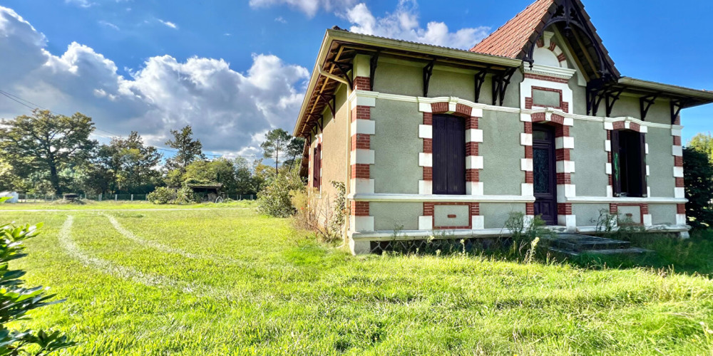 maison à SALLES (33770)