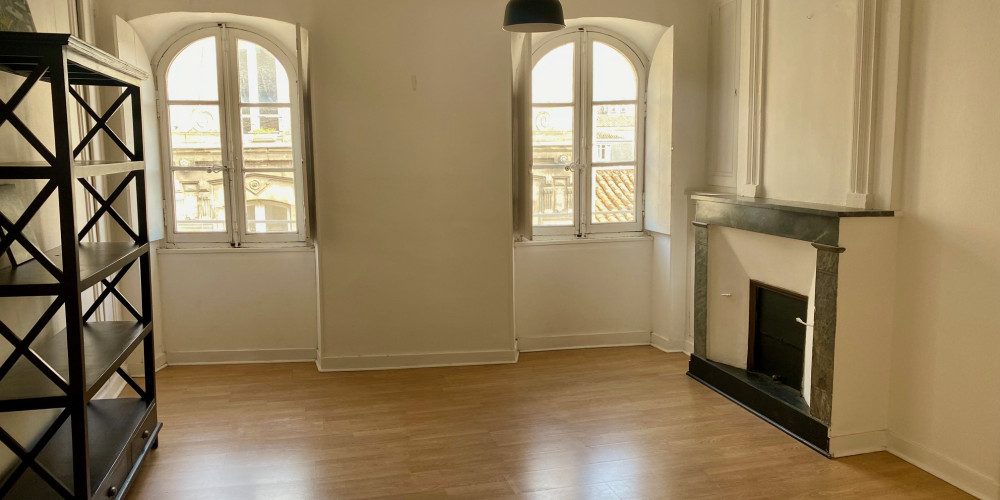 appartement à BORDEAUX (33000)