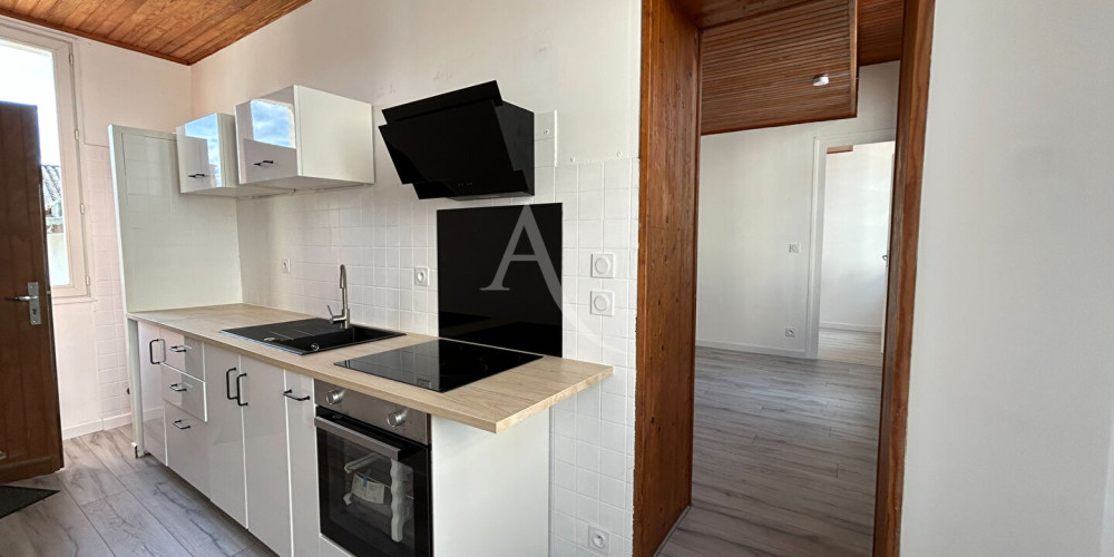 appartement à BOURG (33710)