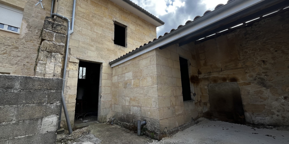 maison à SAUVETERRE DE GUYENNE (33540)