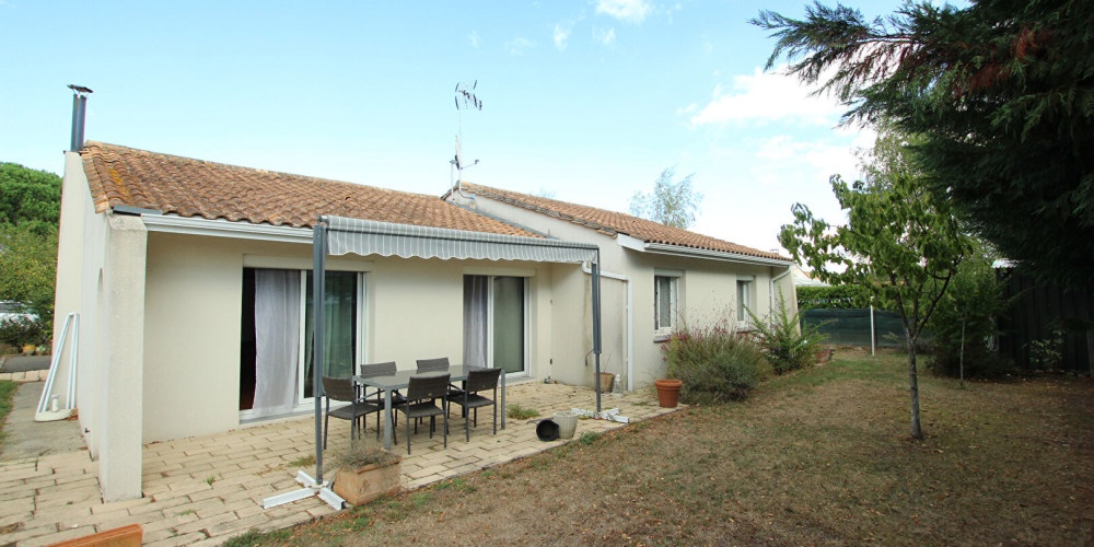 maison à AMBARES ET LAGRAVE (33440)