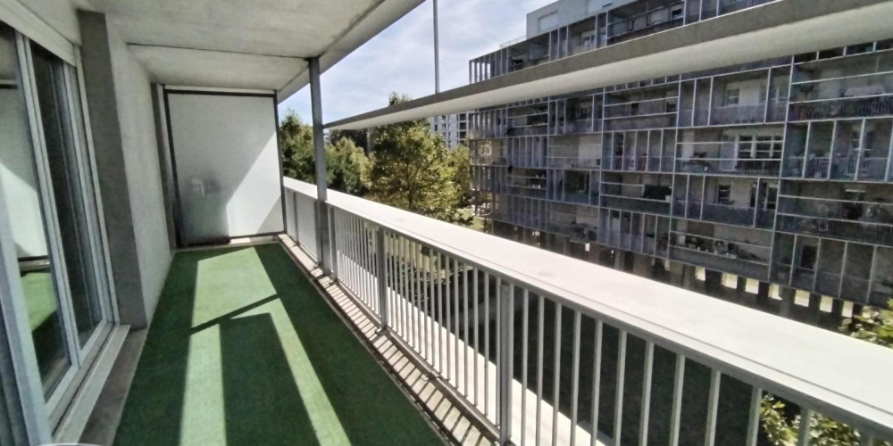 appartement à BORDEAUX (33800)