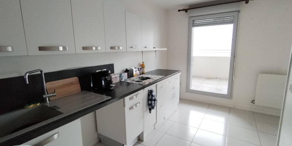 appartement à BORDEAUX (33300)