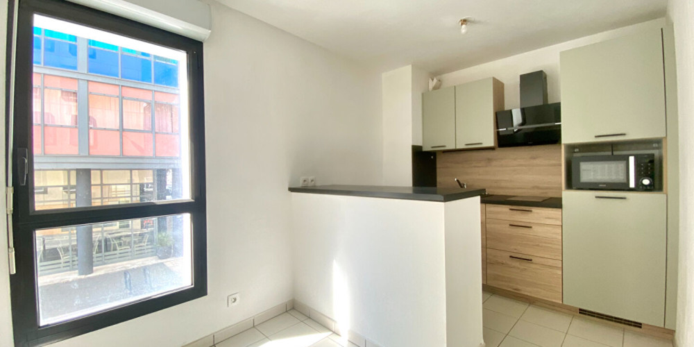 appartement à BORDEAUX (33000)