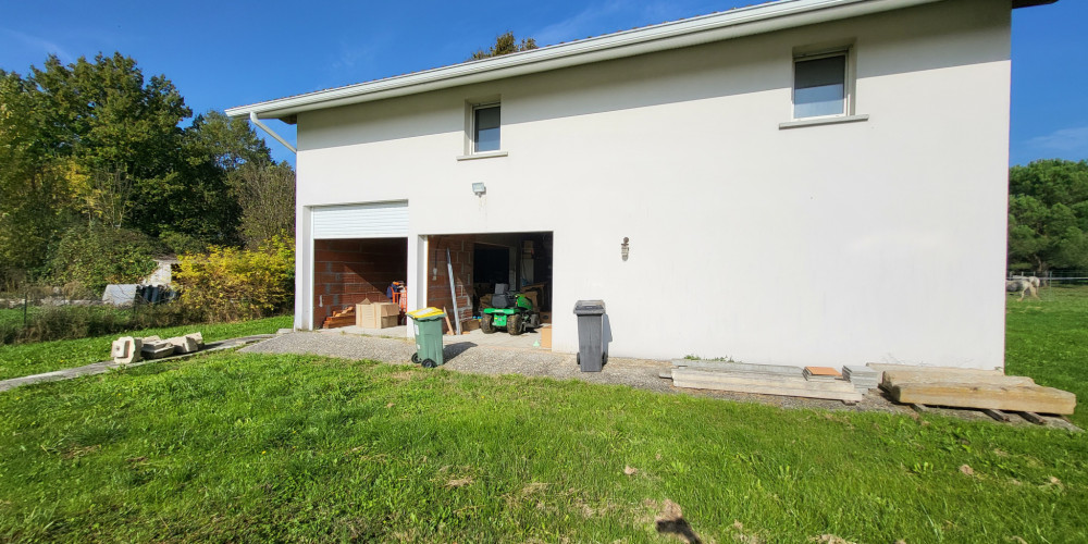 maison à AMBARES ET LAGRAVE (33440)