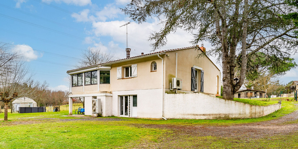 maison à MARSAS (33620)