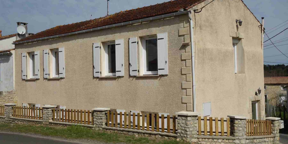 maison à ST CIERS SUR GIRONDE (33820)