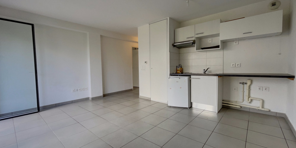 appartement à BORDEAUX (33300)