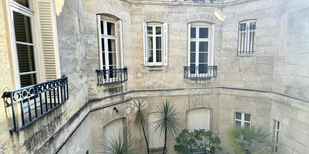 appartement à BORDEAUX (33000)