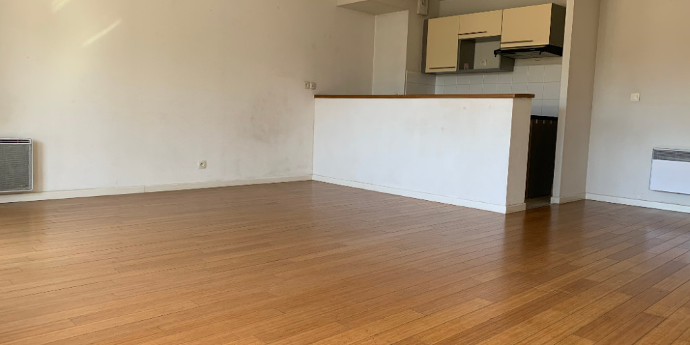 appartement à BORDEAUX (33000)