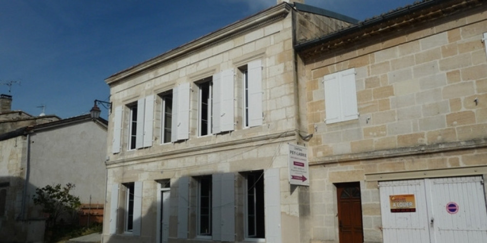 maison à FRONSAC (33126)