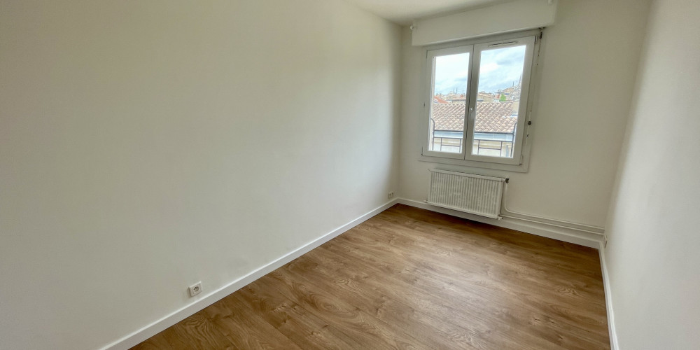 appartement à BORDEAUX (33000)