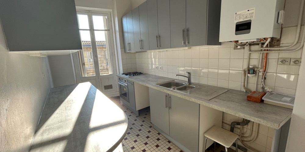 appartement à BORDEAUX (33000)