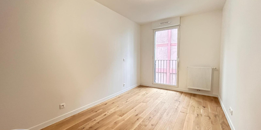 appartement à BORDEAUX (33300)