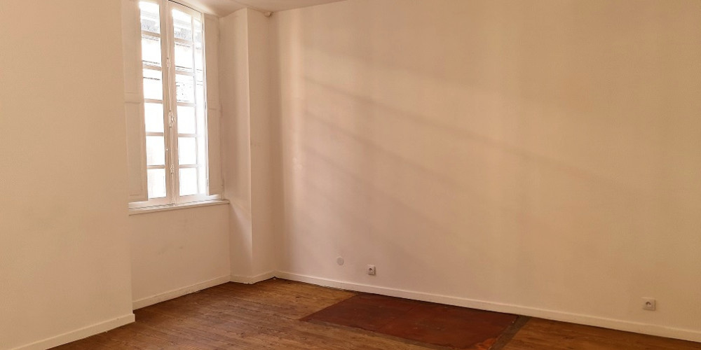 appartement à BORDEAUX (33000)