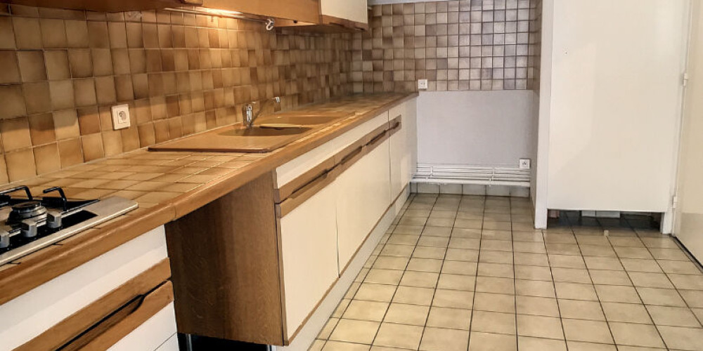 appartement à BORDEAUX (33200)