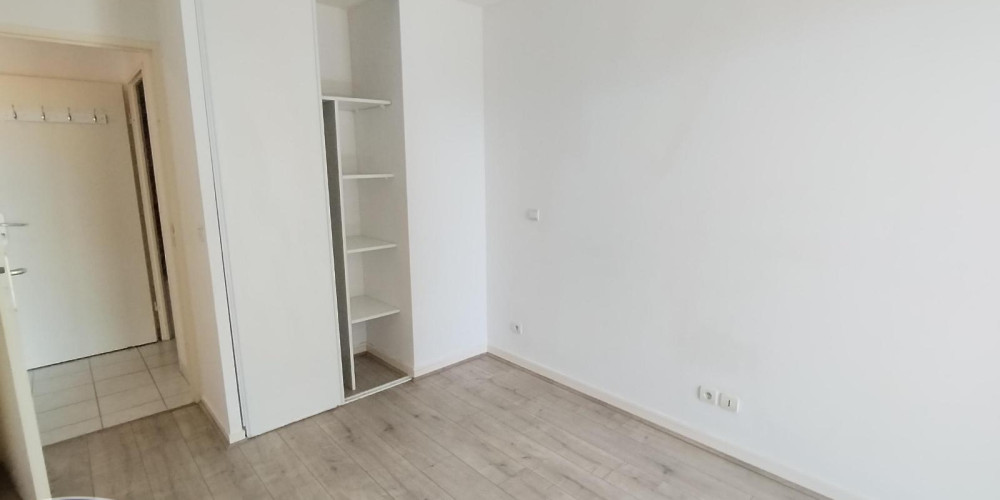 appartement à BORDEAUX (33800)