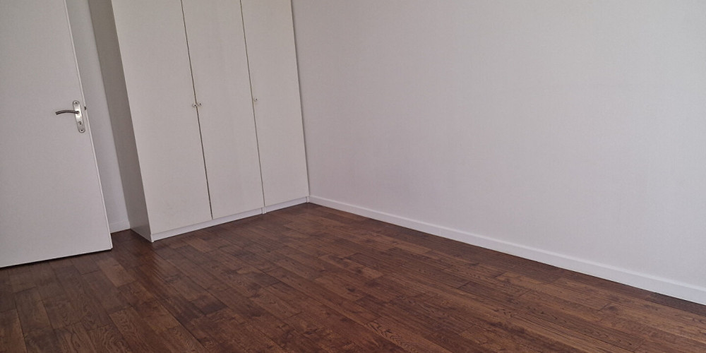 appartement à BORDEAUX (33300)