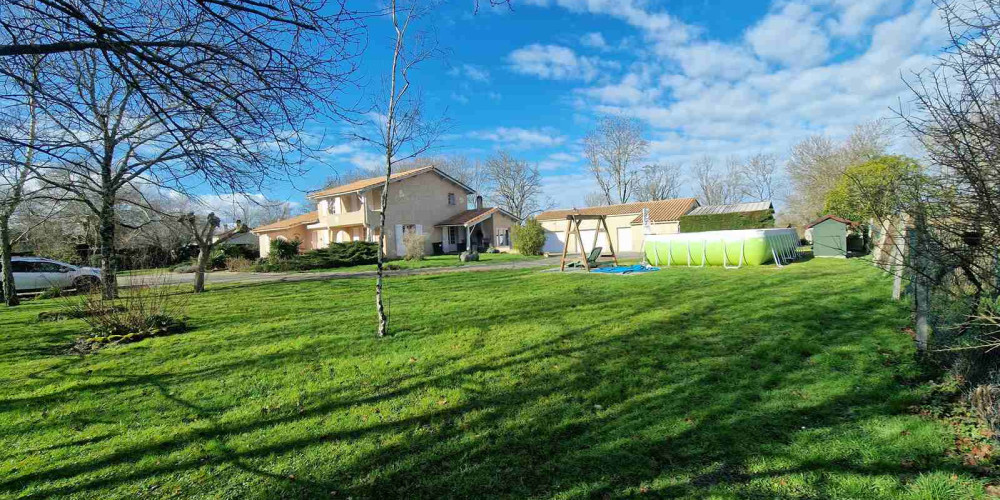 maison à ST ANDRONY (33390)