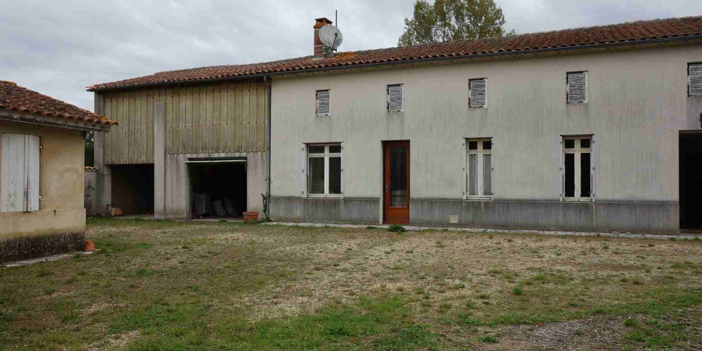 maison à REIGNAC (33860)