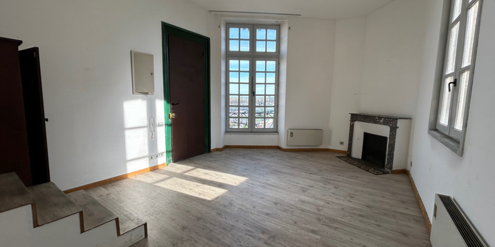 appartement à BORDEAUX (33000)