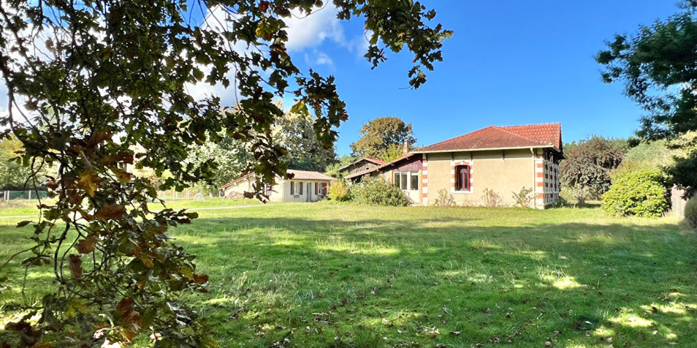 maison à SALLES (33770)