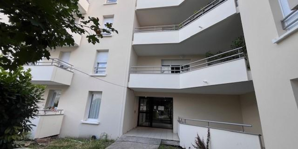 appartement à BORDEAUX (33300)