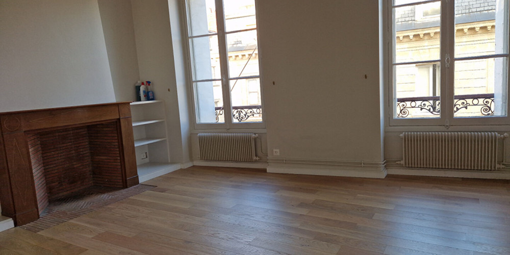 appartement à BORDEAUX (33000)