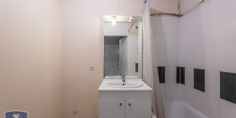 appartement à BORDEAUX (33800)