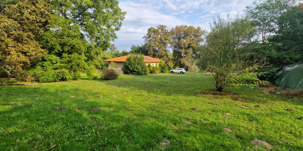 maison à COURS LES BAINS (33690)