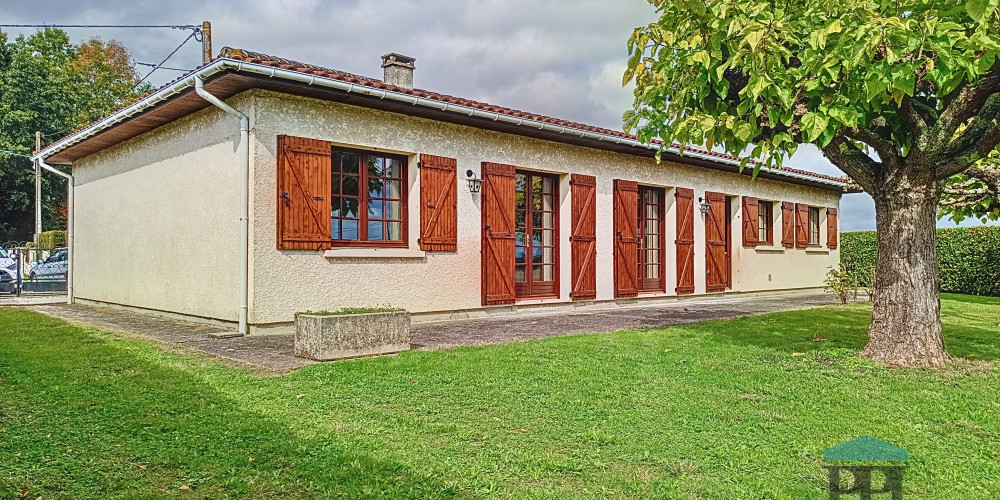 maison à ST MARTIN DE SESCAS (33490)