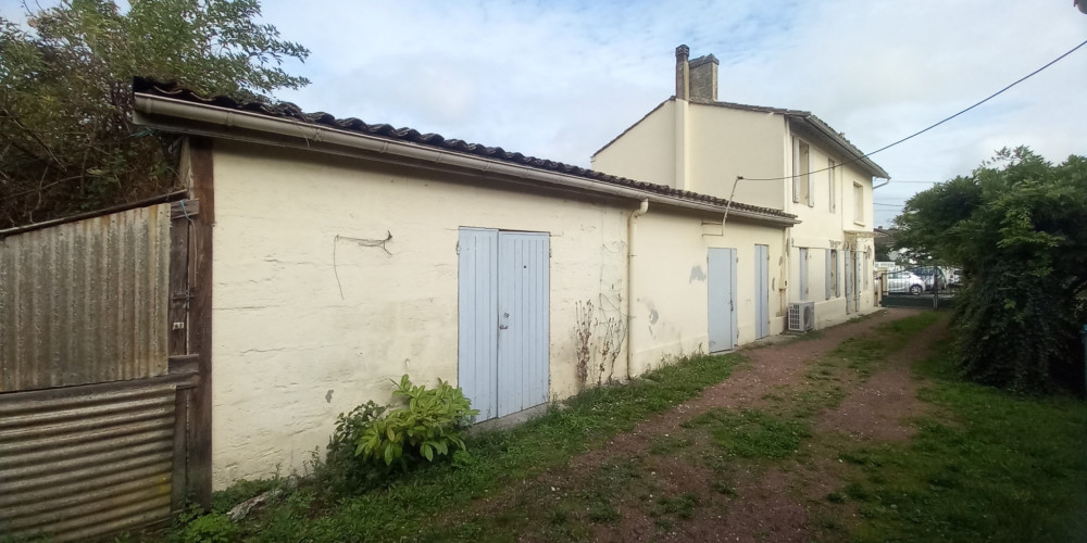 maison à ST LOUBES (33450)