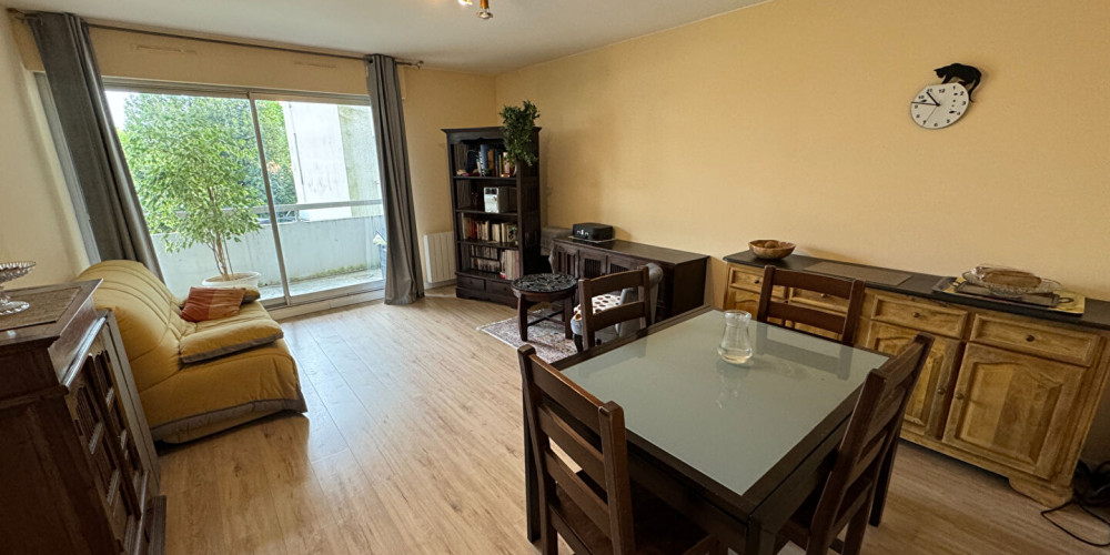 appartement à BORDEAUX (33300)