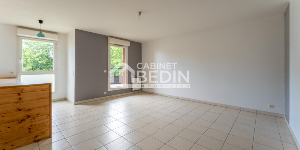 appartement à BRUGES (33520)